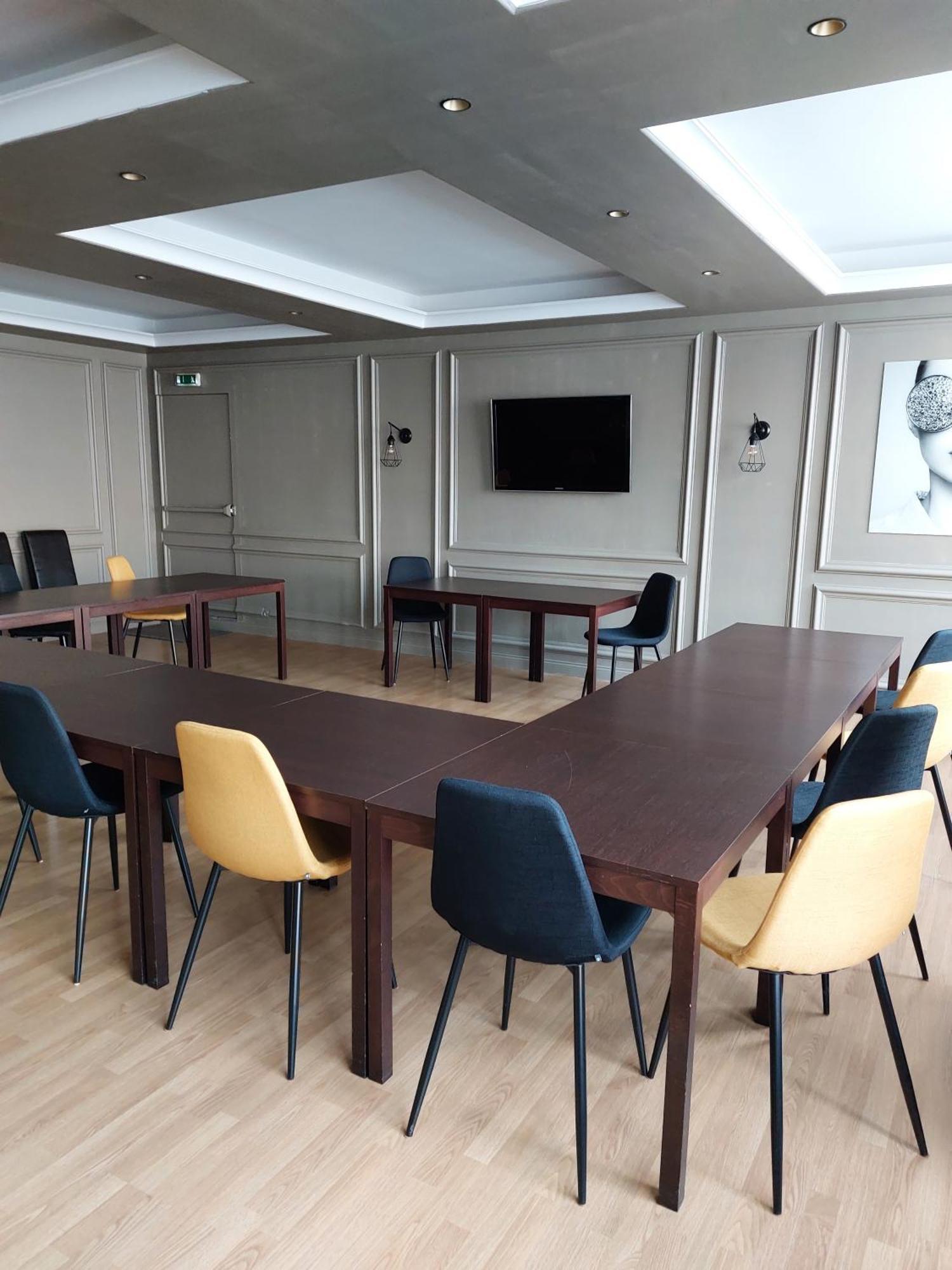 Cit'Hotel L'Europe - Cholet Gare Dış mekan fotoğraf